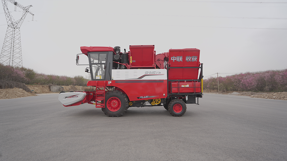 尊龙凯时2023款4HJL-3(G4)花生捡拾收获机